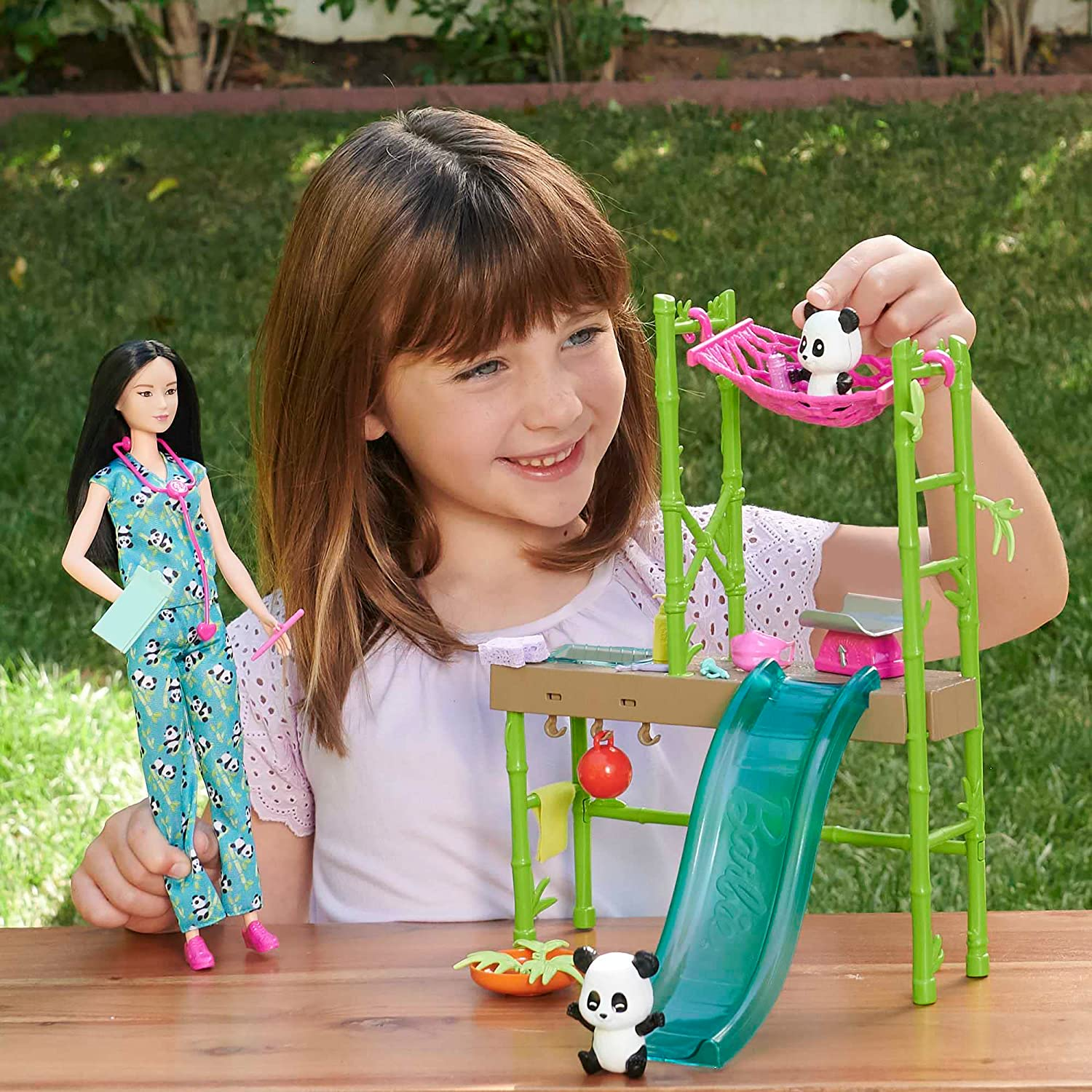 Barbie Profissões Conjunto de Brinquedo Designer de Moda : :  Brinquedos e Jogos