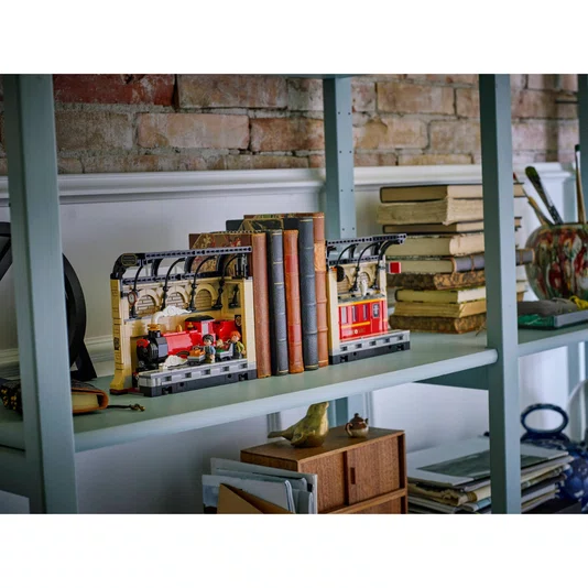 Aparador de Livros: O Expresso de Hogwarts Lego Harry Potter 