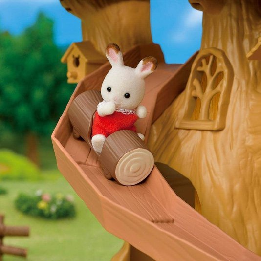 Aventura na Casa da Árvore Sylvanian Families Epoch
