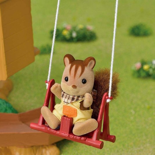 Aventura na Casa da Árvore Sylvanian Families Epoch