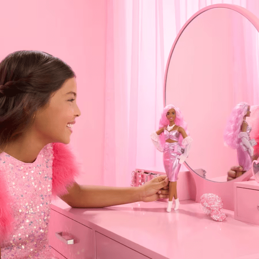 Boneca Barbie Vestilo Brilhante Deluxe Style Mattel