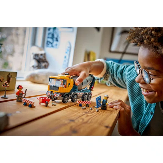 Caminhão Com Betoneira Lego City