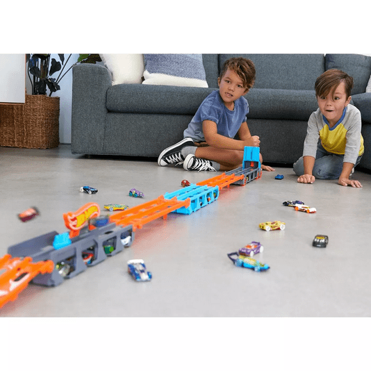 Caminhão Transportador e Pista de Corrida Speedway Hauler Hot Wheels Mattel 