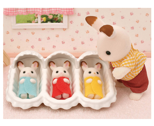 Conjunto Cuidando de Trigêmeos Sylvanian Families Epoch