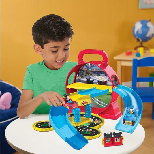 Conjunto Garagem Stow 'N Go Disney Jr. Mickey Mouse Club House Sunny