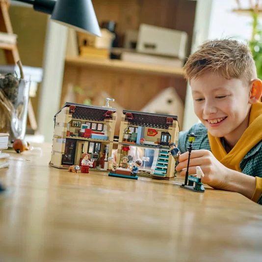 Rua dos Alfeneiros: A Visita da Tia Guida Lego Harry Potter
