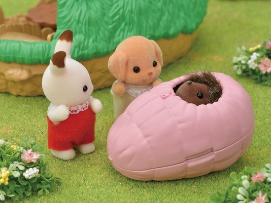 Sylvanian Families Esconderijo do Bebê Porco Espinho Epoch