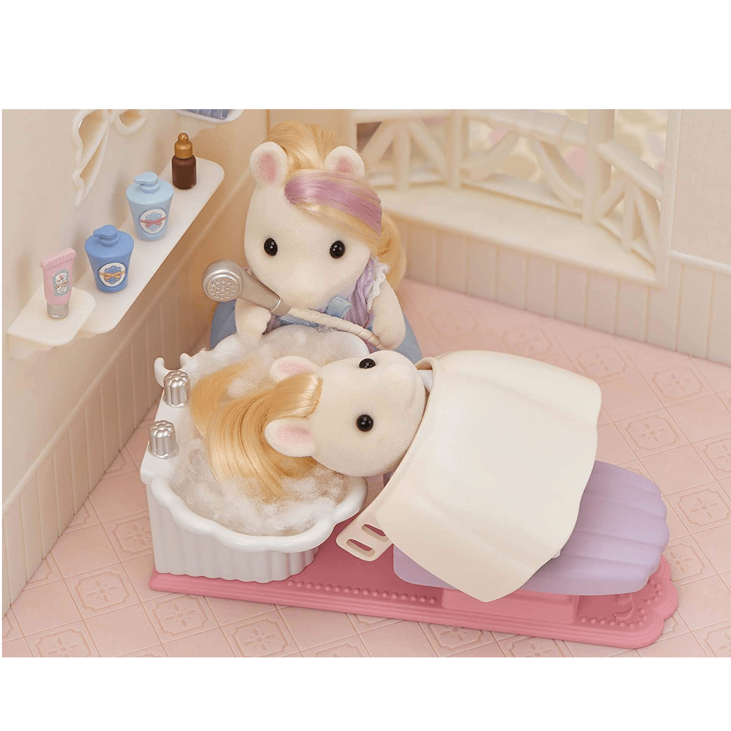 Sylvanian Families Salão de Beleza Elegante da Pônei 5642